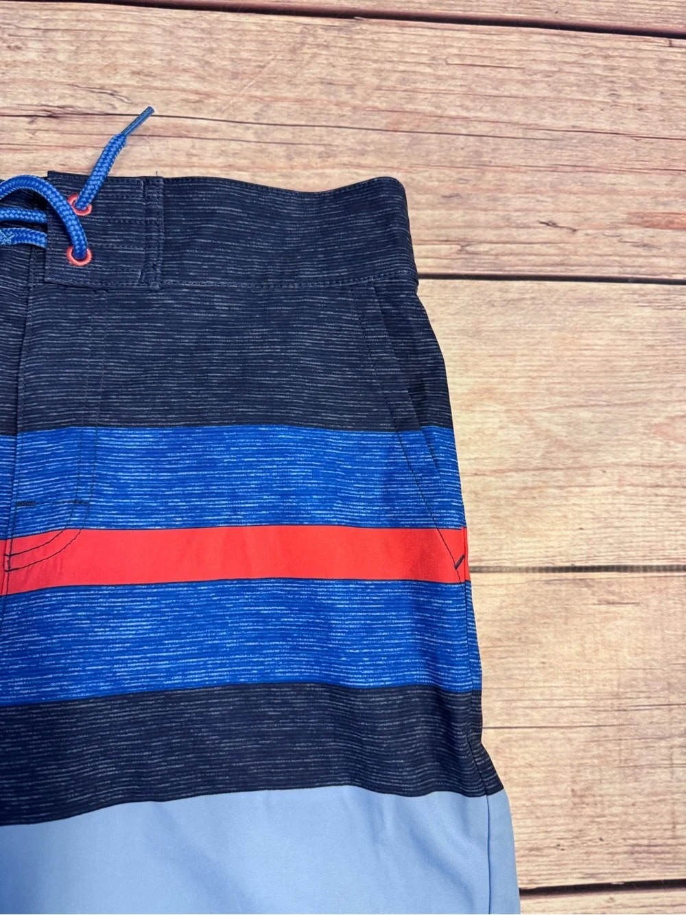 📌Vineyard Vines • Boys Colorblock • Swim Shorts